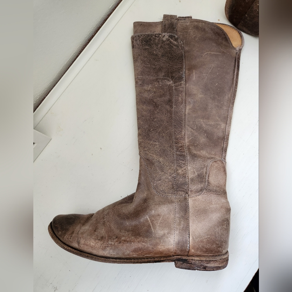 Frye Boots Size 7.5 - Picture 2 of 5